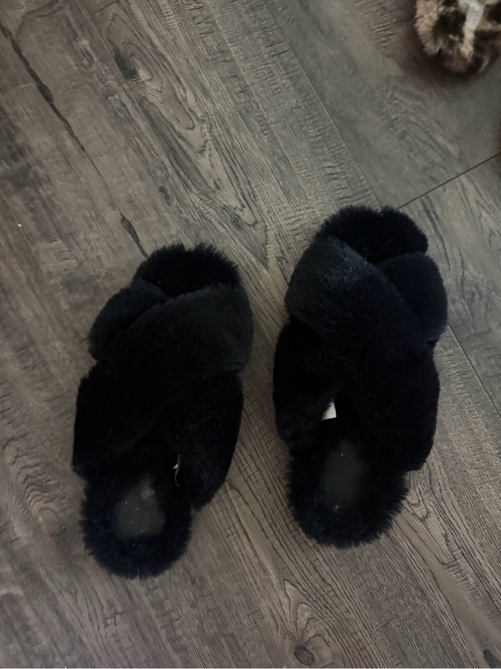 Black Faux Fur Crisscross Slide Slippers - Women